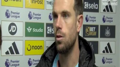 王曼昱新加坡WTT大满贯决赛惜败，国乒混双将战巅峰对决